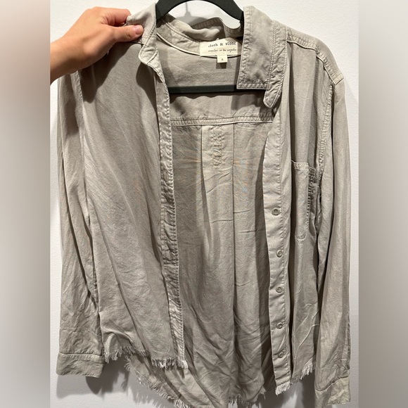 Sage button down top - Picture 1 of 1